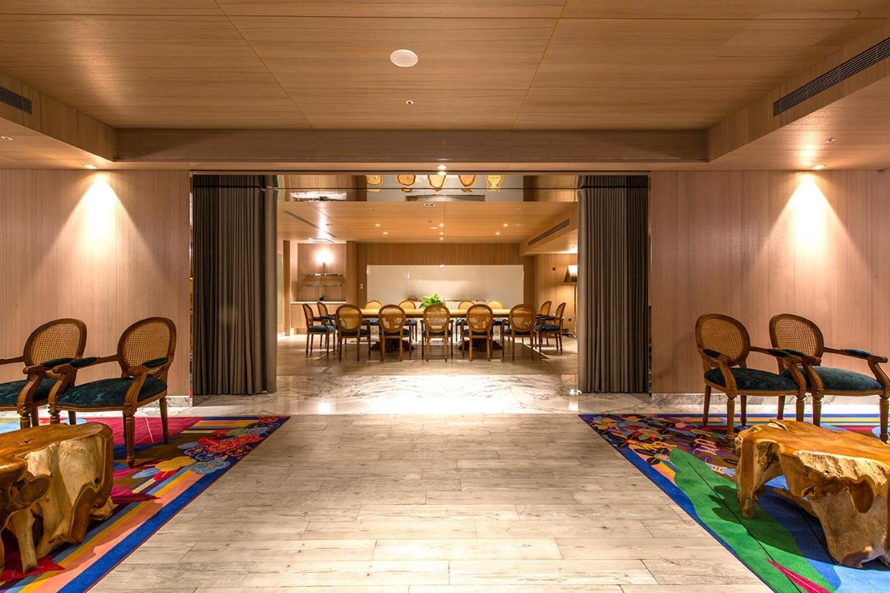 Inhouse Hotel Grand Taichung Buitenkant foto