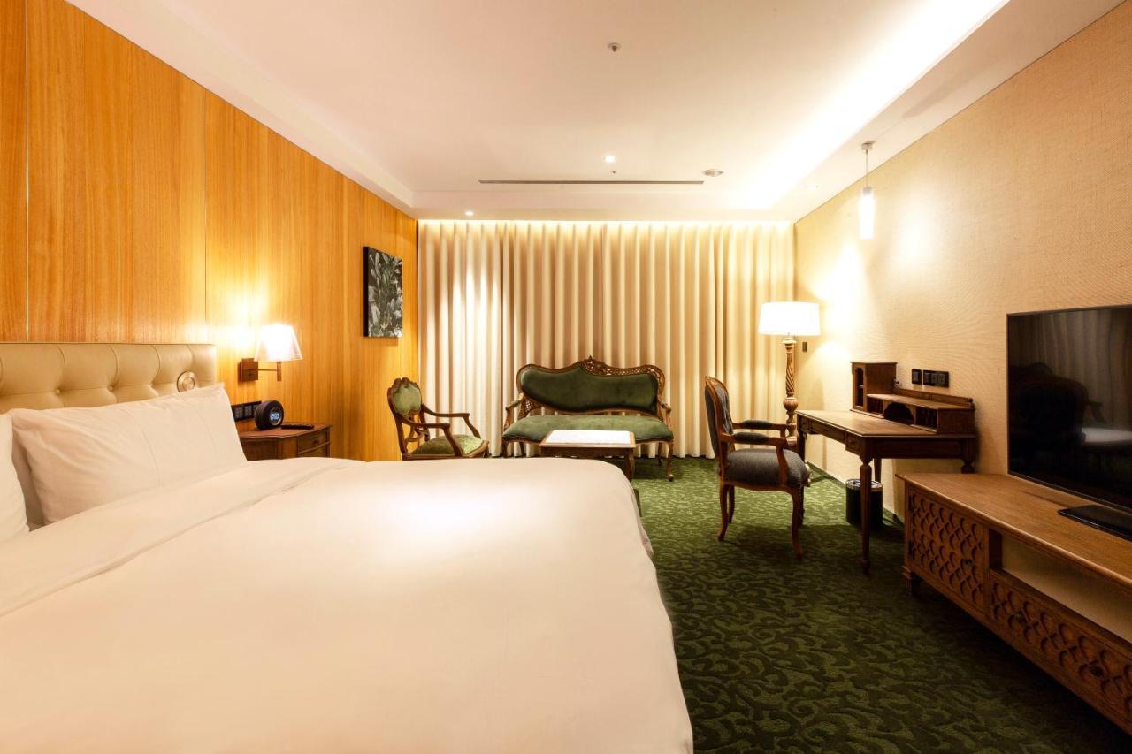 Inhouse Hotel Grand Taichung Kamer foto