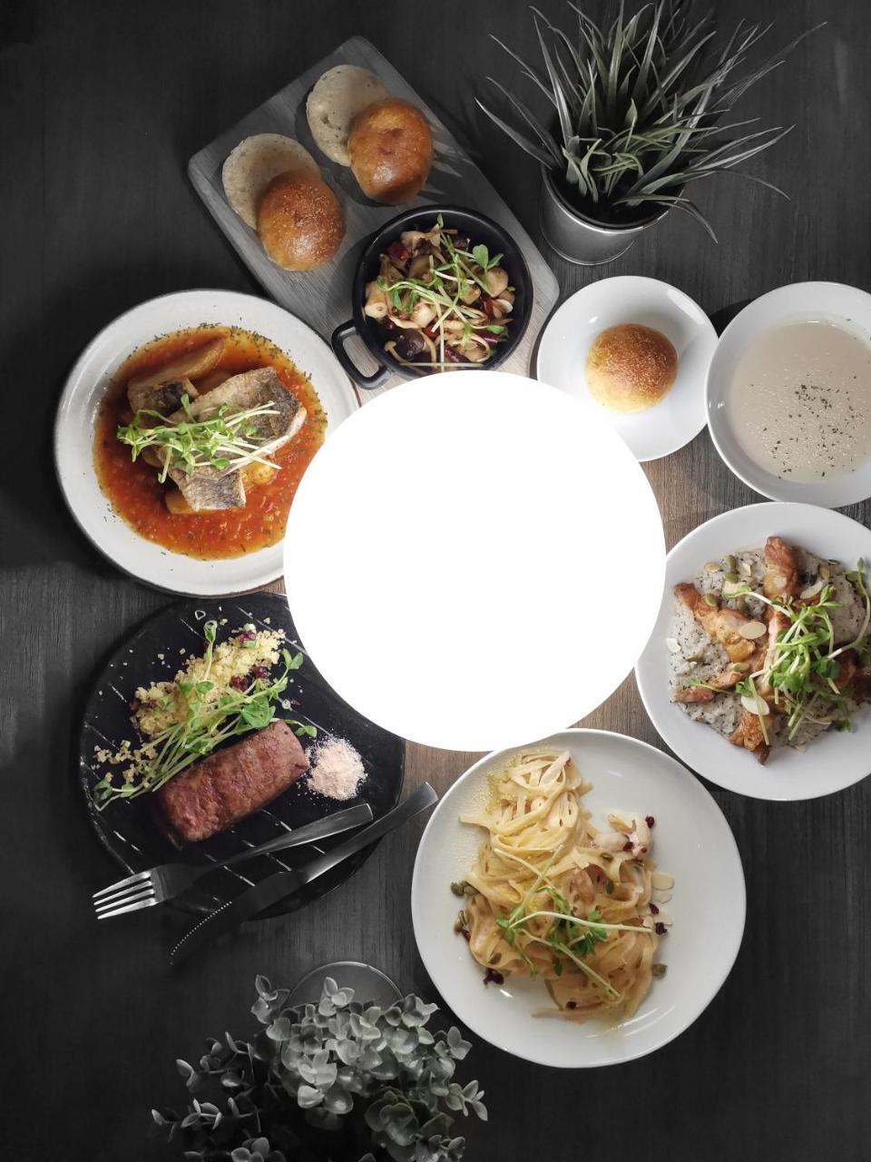 Inhouse Hotel Grand Taichung Buitenkant foto
